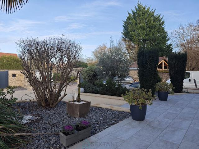 Vente Maison 7 pièces 170 m2 Saint Sauveur sur Ecole