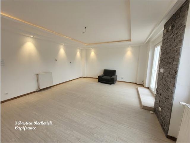 Vente Maison 7 pièces 170 m2 Sarralbe