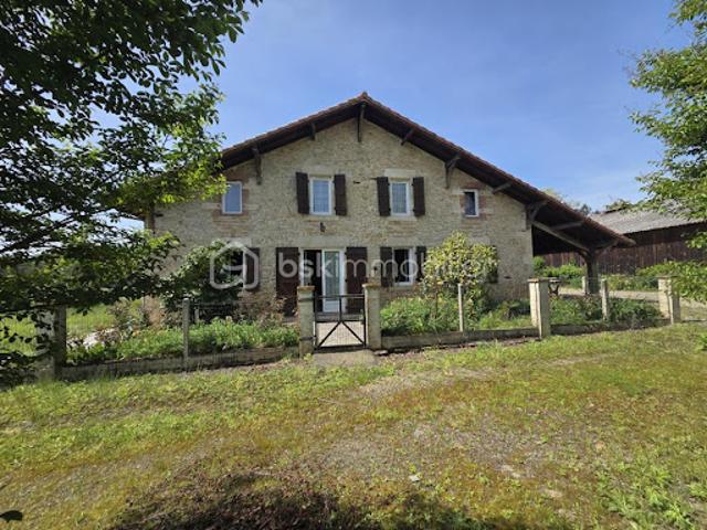 Vente Maison 7 pièces 170 m2 Souprosse