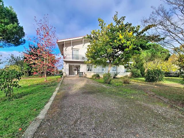 Vente Maison 7 pièces 170 m2 Valence D Agen