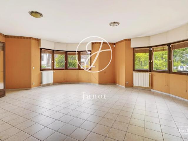 Vente Maison 7 pièces 170.15 m2 Rueil Malmaison