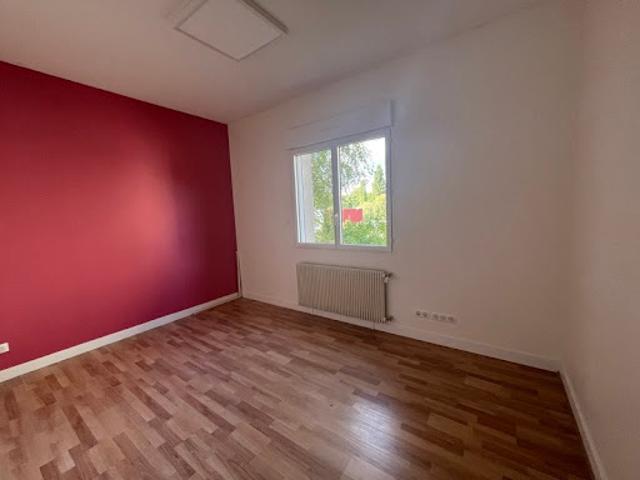 Vente Maison 7 pièces 171 m2 Montluçon