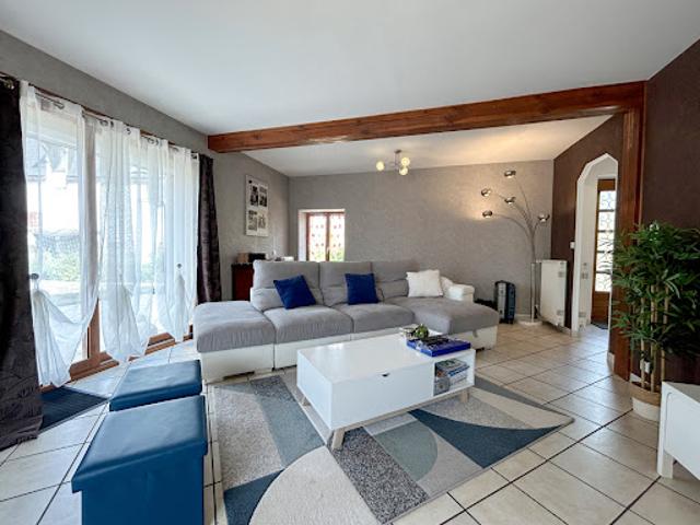 Vente Maison 7 pièces 171.87 m2 Commentry