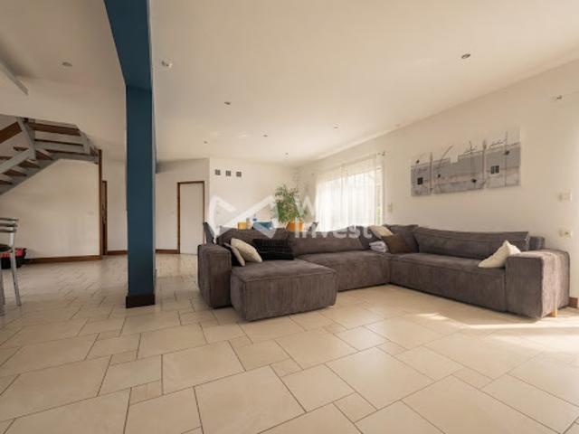 Vente Maison 7 pièces 172 m2 Blangy le Château