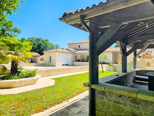 Vente Maison 7 pièces 172 m2 Breuillet