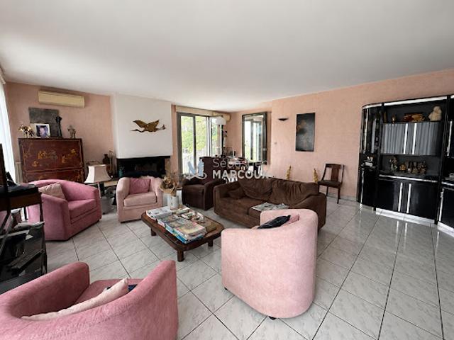 Vente Maison 7 pièces 172.37 m2 Montbrison