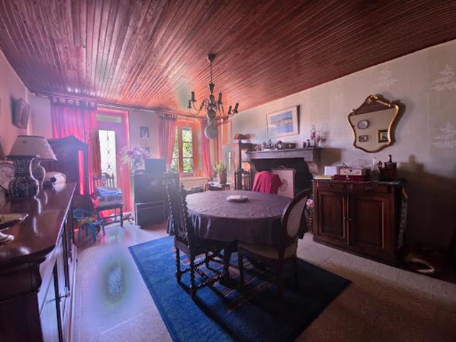 Vente Maison 7 pièces 173 m2 Champvert
