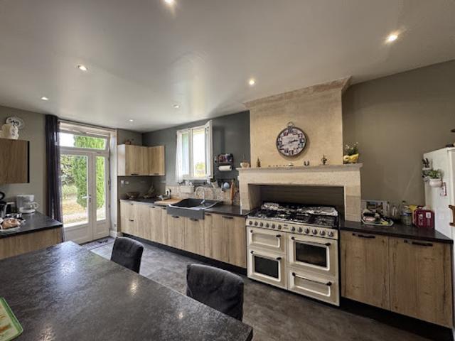 Vente Maison 7 pièces 173 m2 Chantillac
