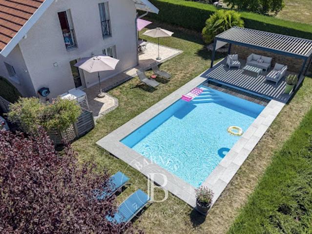 Vente Maison 7 pièces 173 m2 Feigères