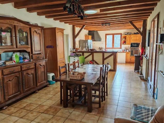 Vente Maison 7 pièces 173 m2 Hautefort