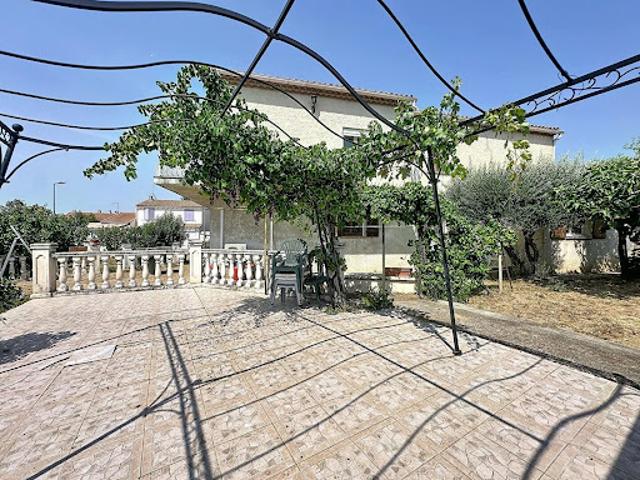 Vente Maison 7 pièces 173 m2 Trets