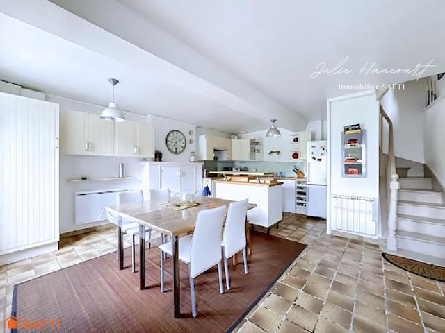 Vente Maison 7 pièces 184 m2 Montilly sur Noireau