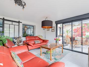 Vente Maison 7 pièces 184 m2 Branne