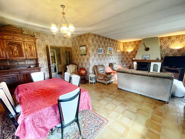 Vente Maison 7 pièces 184 m2 Chomérac