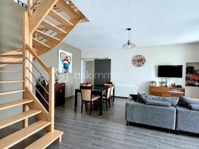 Vente Maison 7 pièces 184 m2 Cornille