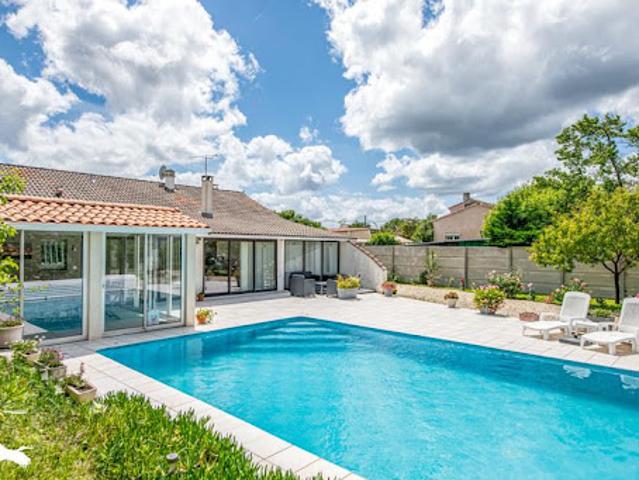 Vente Maison 7 pièces 184 m2 Ludon Médoc