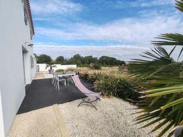 Vente Maison 7 pièces 184 m2 Puyravault