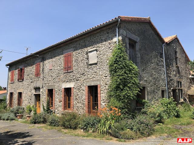 Vente Maison 7 pièces 184 m2 Pouzauges