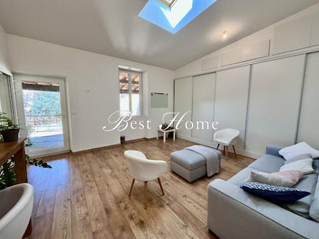 Vente Maison 7 pièces 185 m2 Calvisson