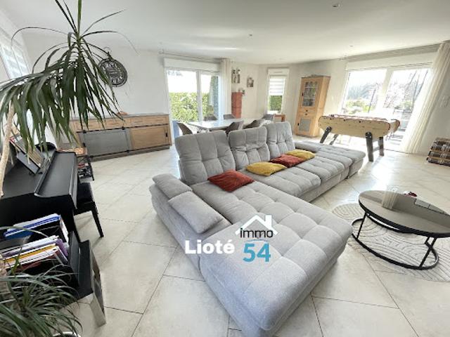 Vente Maison 7 pièces 185 m2 Darnieulles