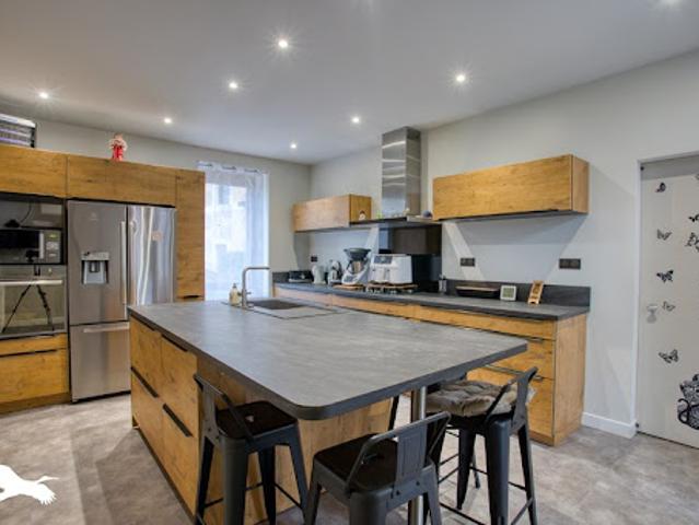 Vente Maison 7 pièces 185 m2 Gourdon