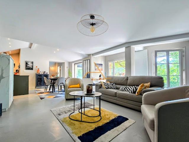 Vente Maison 7 pièces 185 m2 La Bégude de Mazenc