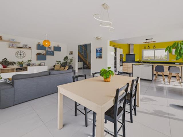 Vente Maison 7 pièces 185 m2 Rouvres en Plaine