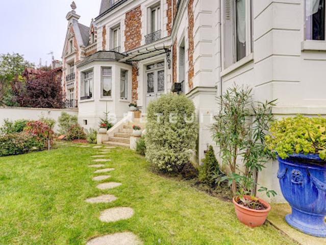 Vente Maison 7 pièces 185 m2 Sevres