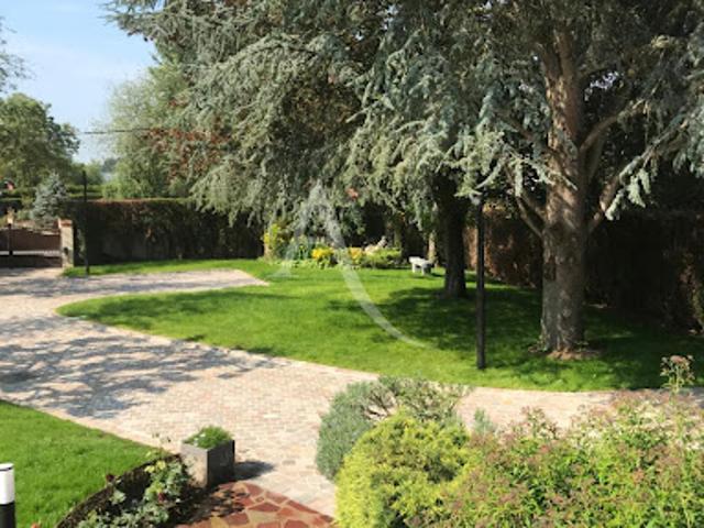 Vente Maison 7 pièces 185.4 m2 Sandillon