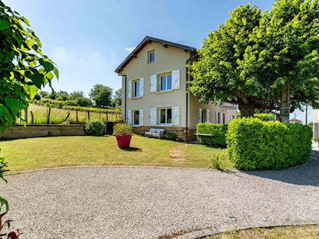 Vente Maison 7 pièces 186 m2 Crémieu