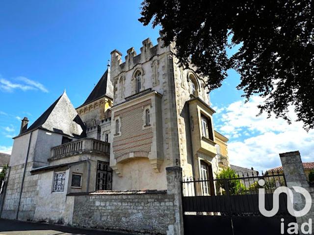 Vente Maison 7 pièces 186 m2 Fontenay le Comte