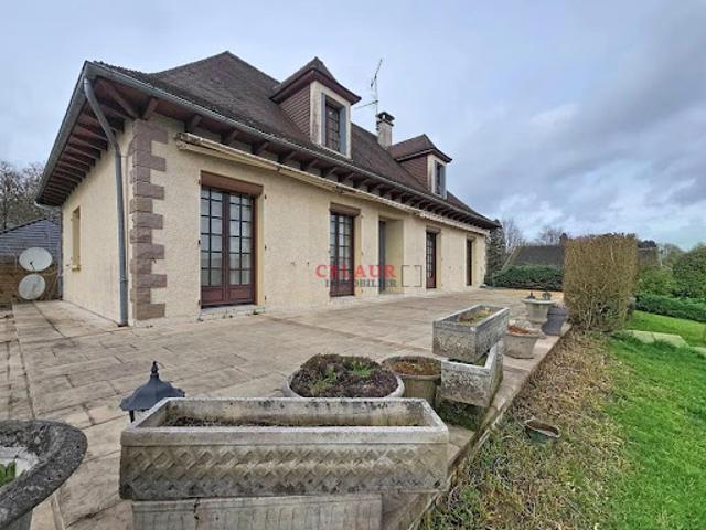 Vente Maison 7 pièces 186 m2 Lubersac