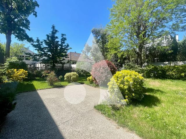 Vente Maison 7 pièces 186 m2 Saint Gratien