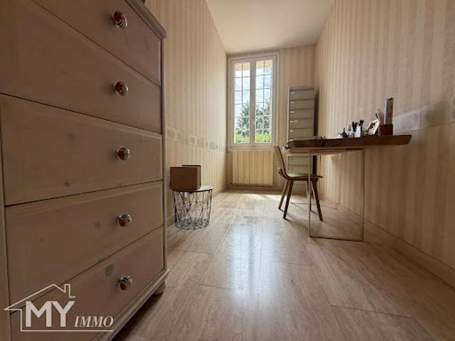 Vente Maison 7 pièces 186 m2 Saint Vincent de Pertignas