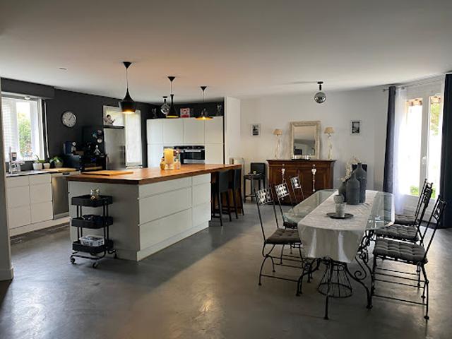 Vente Maison 7 pièces 186 m2 Soisy sur Seine