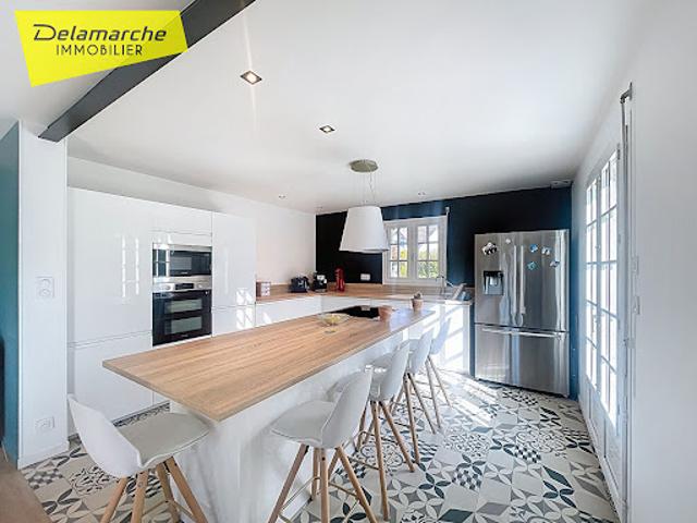 Vente Maison 7 pièces 186.5 m2 Bréhal
