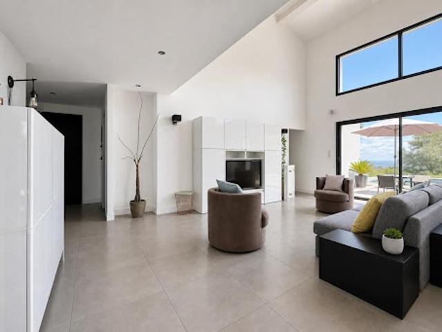 Vente Maison 7 pièces 187 m2 Montfuron