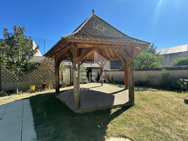Vente Maison 7 pièces 187 m2 Chateauroux