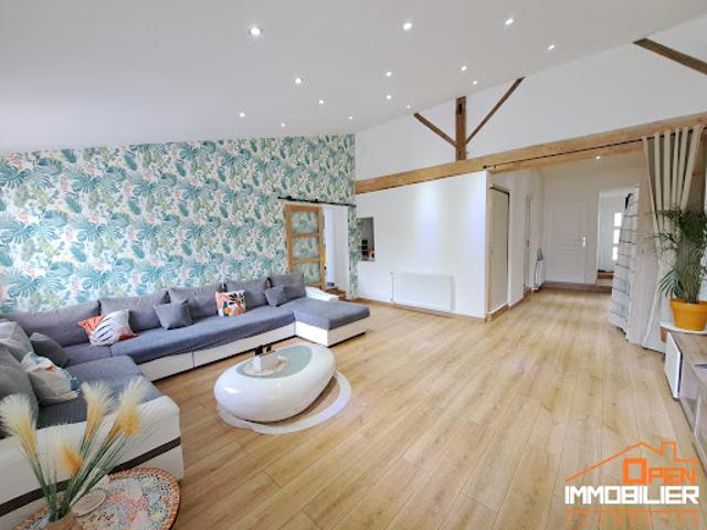 Vente Maison 7 pièces 187 m2 Saint Bonnet