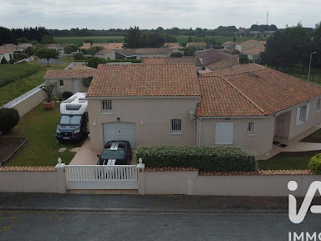 Vente Maison 7 pièces 187 m2 Saujon