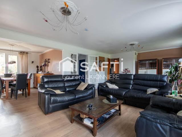Vente Maison 7 pièces 187 m2 Santeny