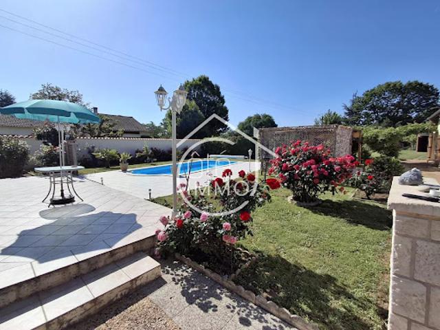 Vente Maison 7 pièces 188 m2 Mouleydier