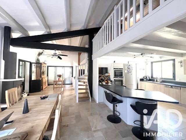 Vente Maison 7 pièces 188 m2 Aytre