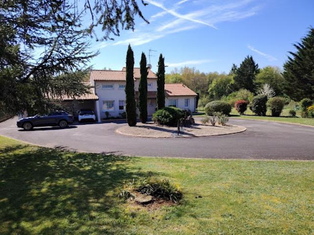 Vente Maison 7 pièces 189 m2 Migné Auxances