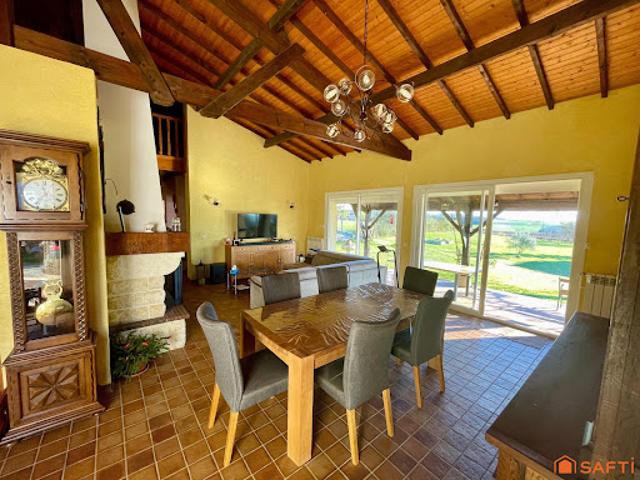 Vente Maison 7 pièces 189 m2 Caussens