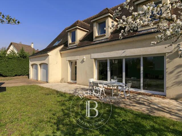 Vente Maison 7 pièces 189 m2 Croissy sur Seine