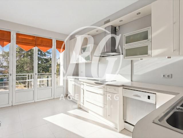 Vente Maison 7 pièces 189 m2 Saint Cloud