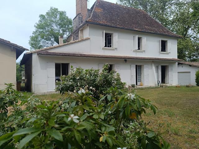 Vente Maison 7 pièces 189 m2 Saint Seurin sur l'Isle
