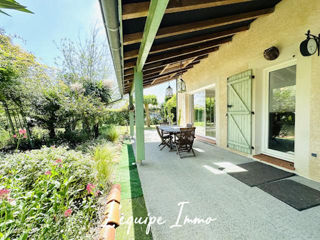 Vente Maison 7 pièces 189.18 m2 Merville