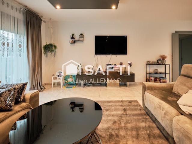 Vente Maison 7 pièces 180 m2 Macornay